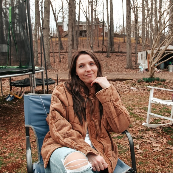 Meet your Posher, Jessica - Picture 5 of 7